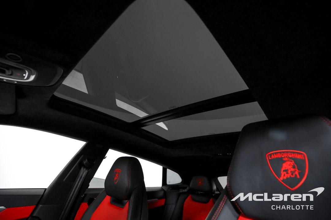 2022 Lamborghini Urus