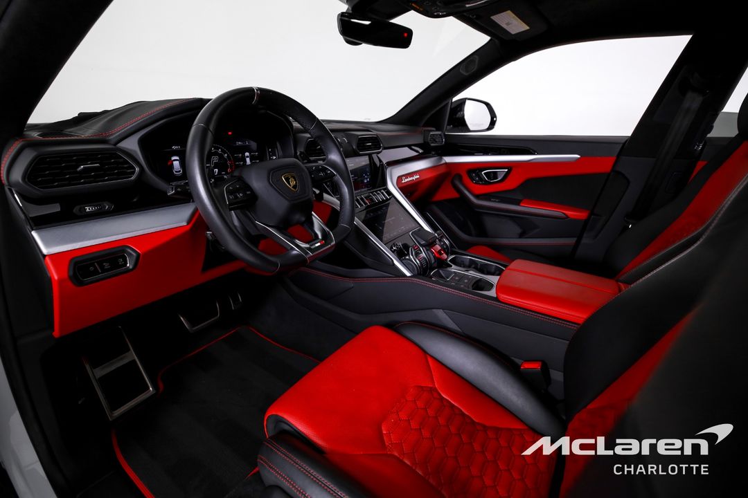 2022 Lamborghini Urus