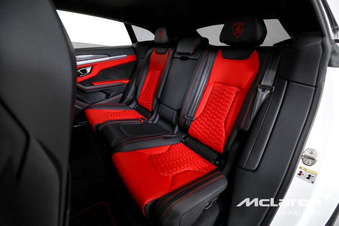 2022 Lamborghini Urus