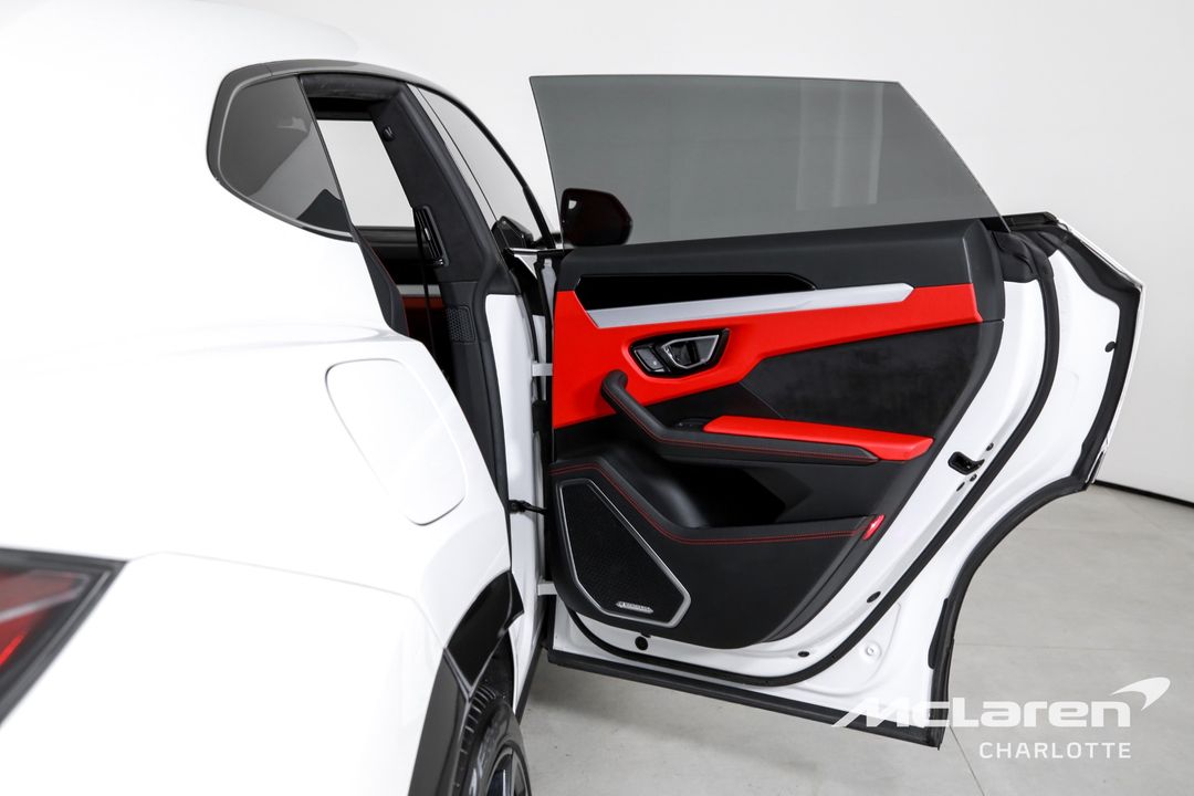 2022 Lamborghini Urus