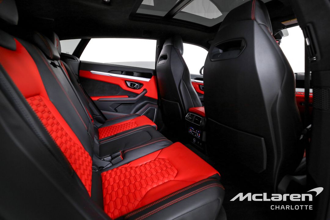 2022 Lamborghini Urus