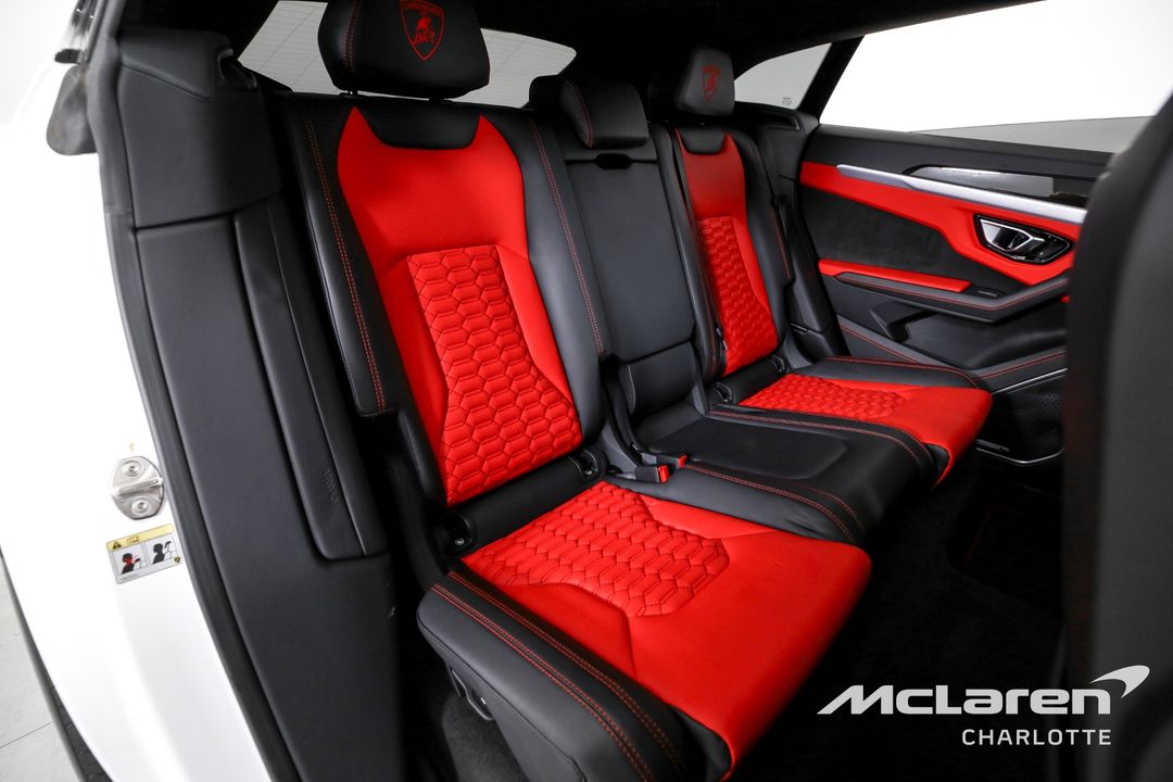 2022 Lamborghini Urus