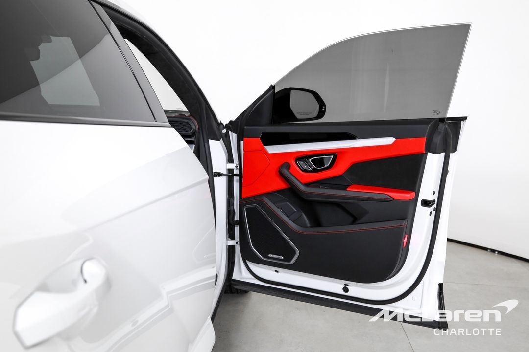 2022 Lamborghini Urus