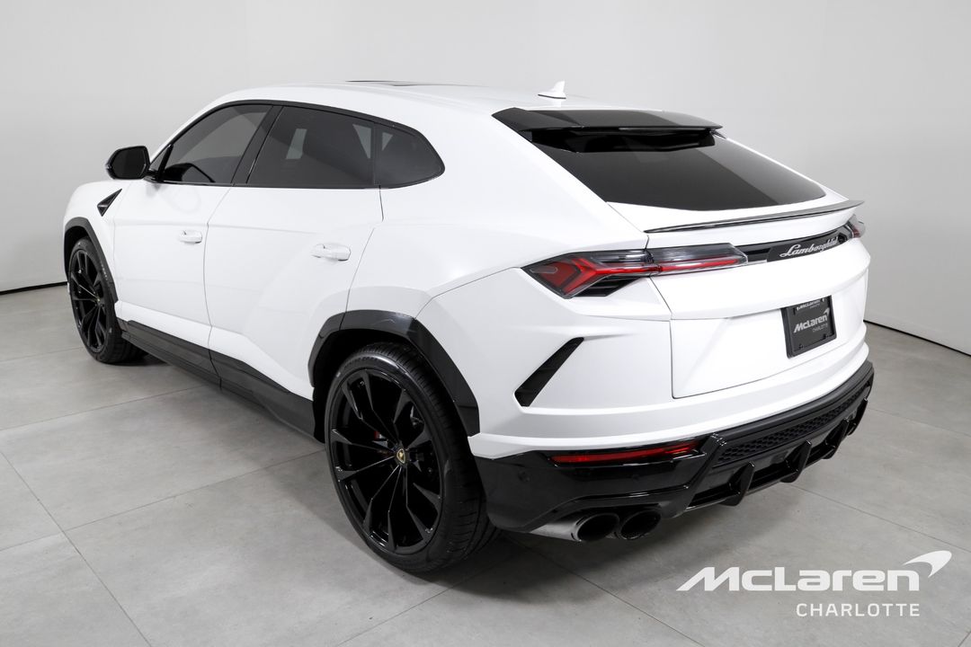 2022 Lamborghini Urus