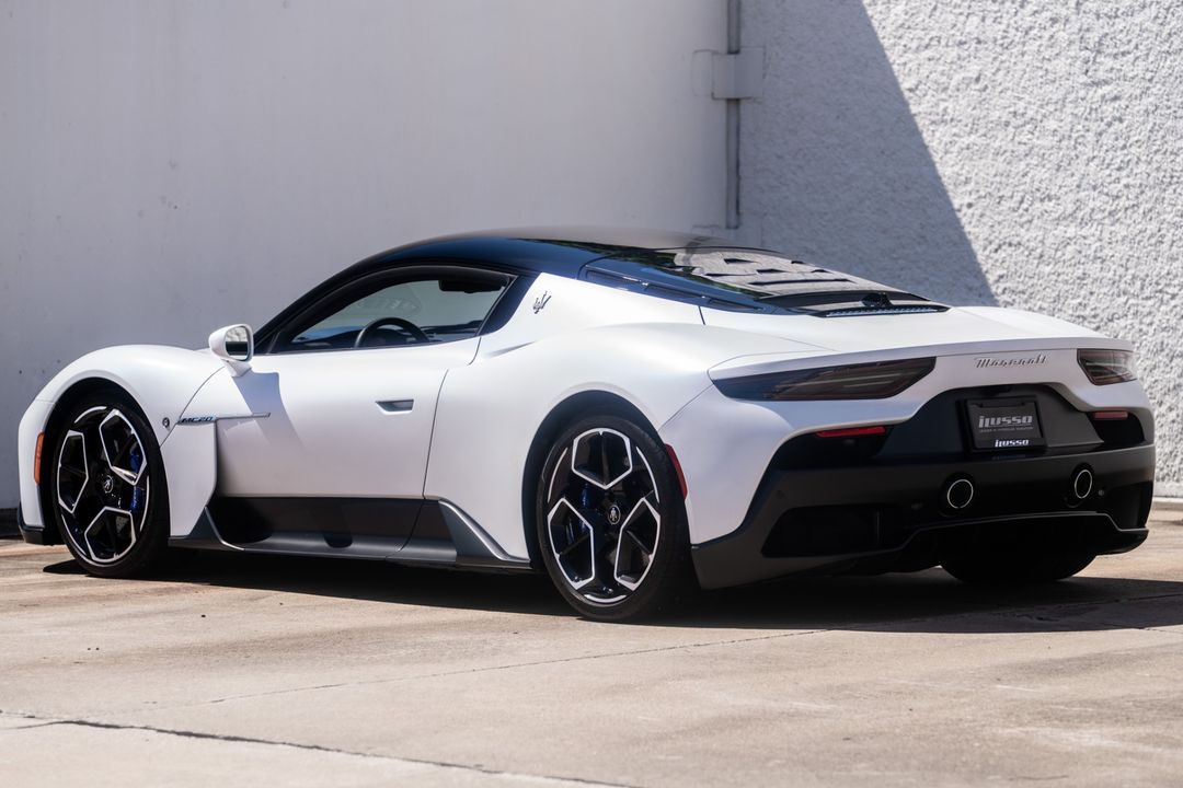 2022 Maserati MC20