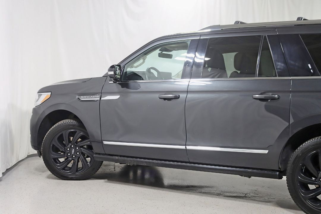 2022 Lincoln Navigator L