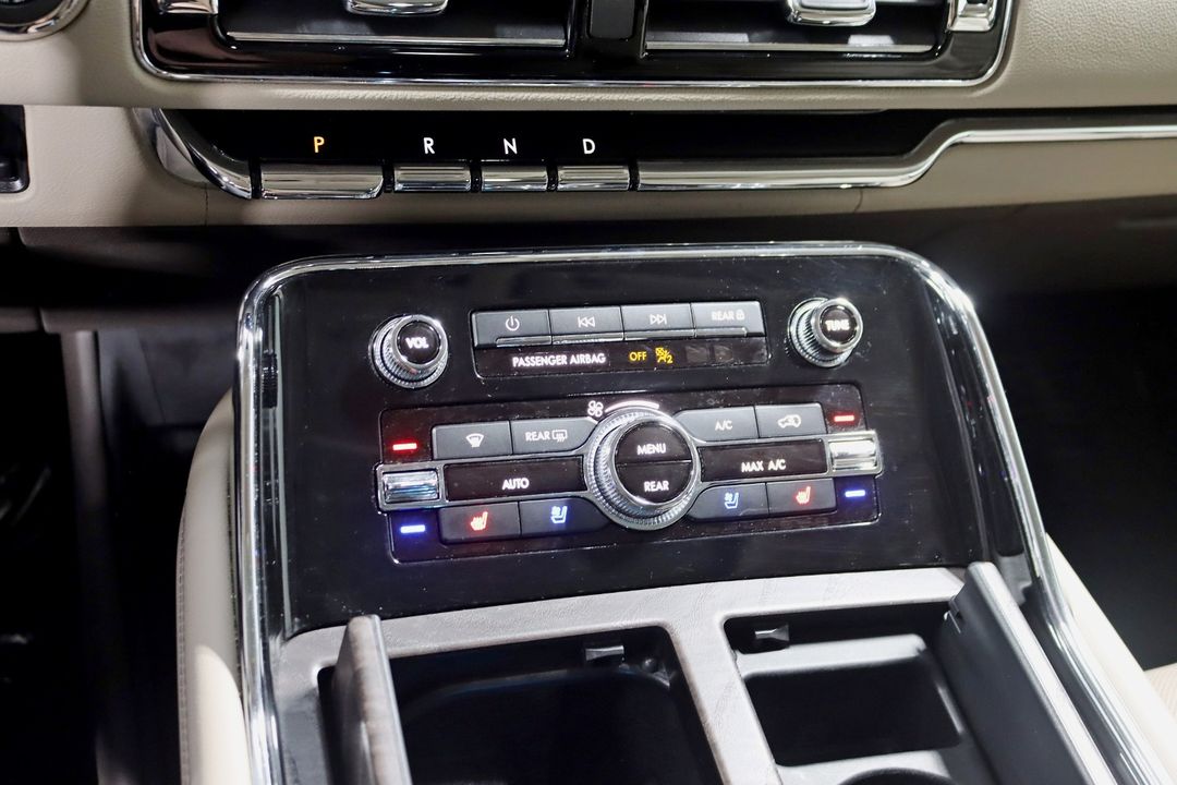 2022 Lincoln Navigator L