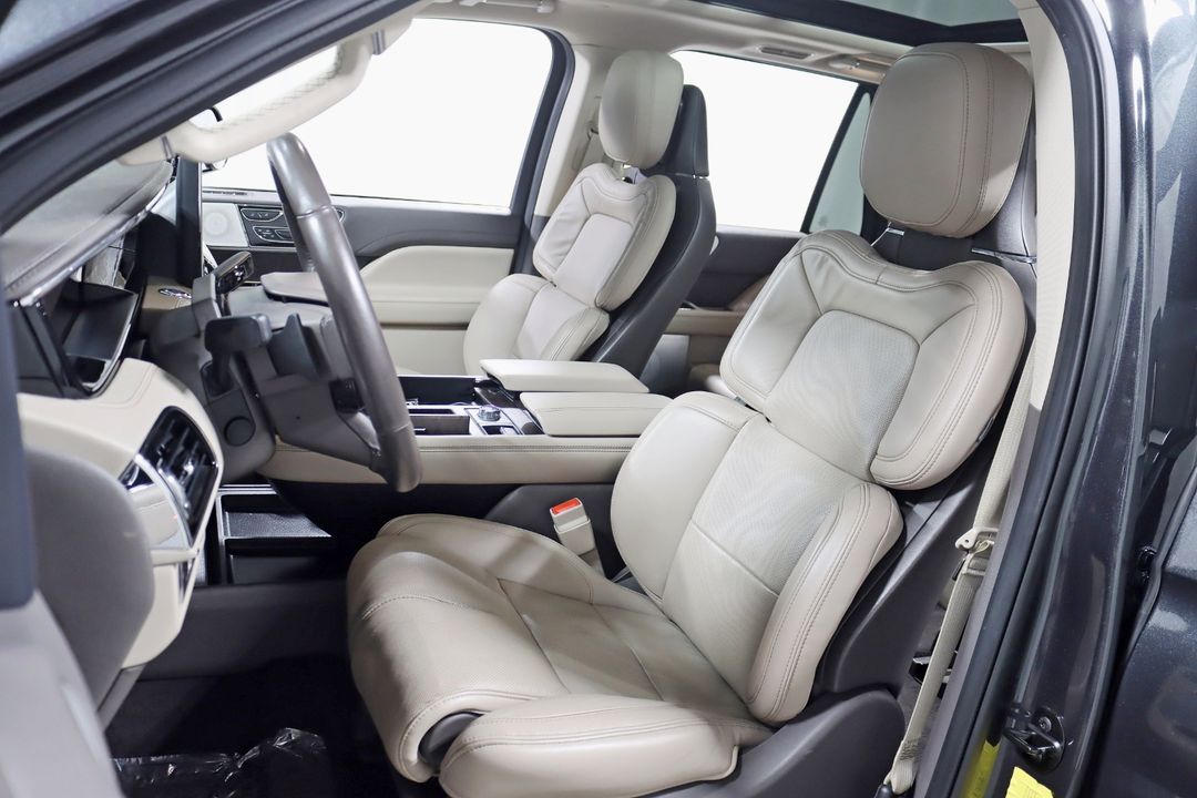 2022 Lincoln Navigator L