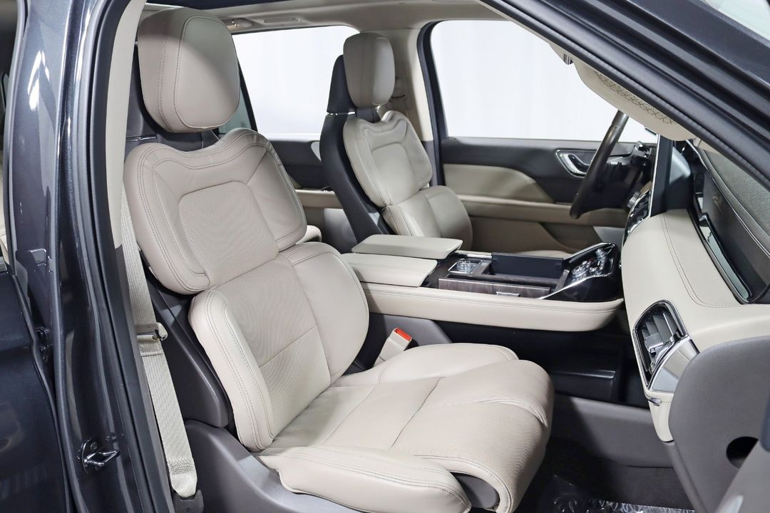 2022 Lincoln Navigator L
