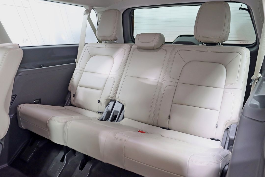 2022 Lincoln Navigator L