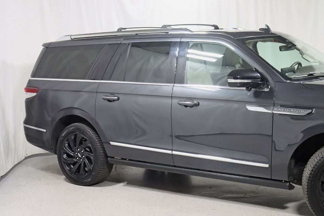 2022 Lincoln Navigator L