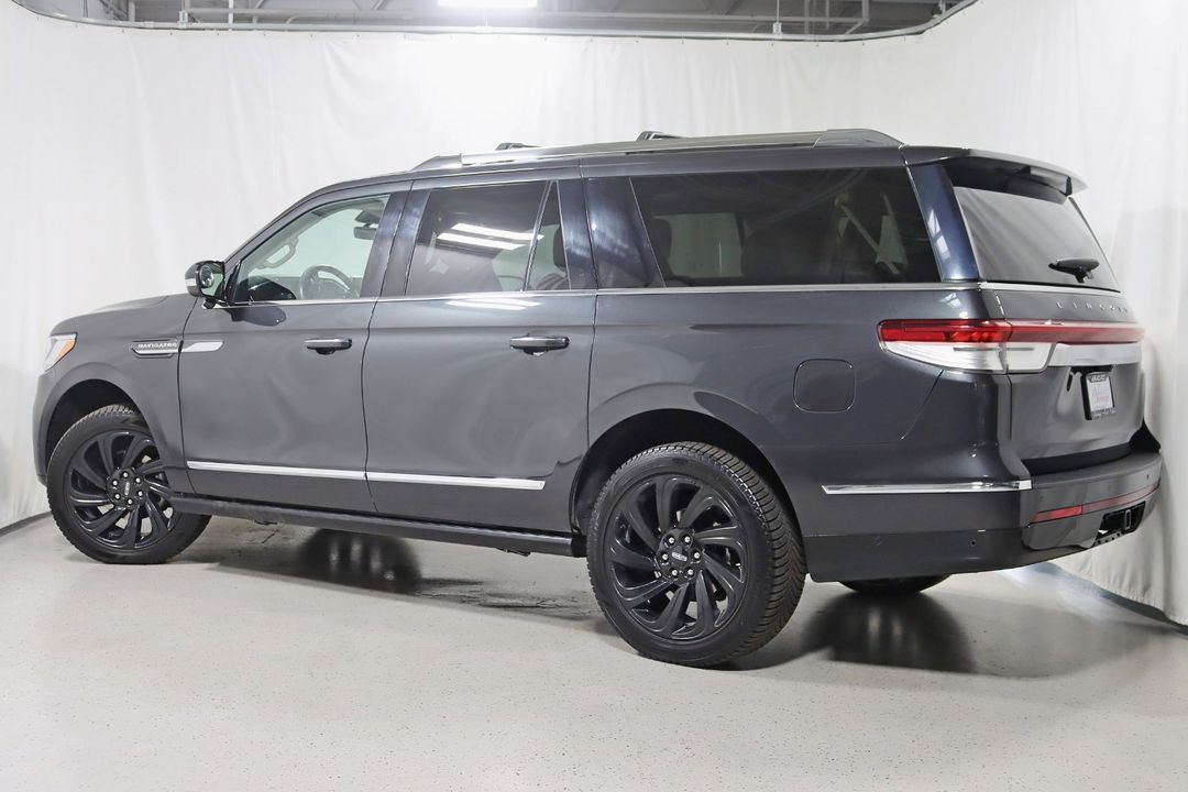 2022 Lincoln Navigator L