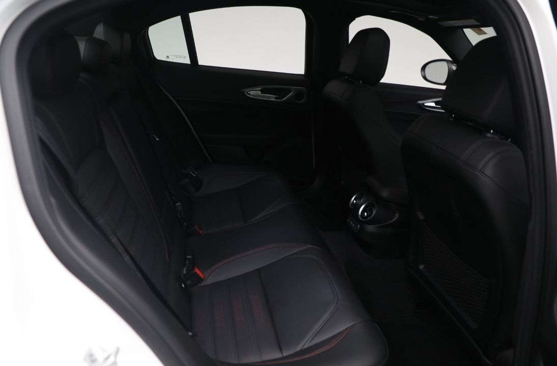 2025 Alfa Romeo Giulia
