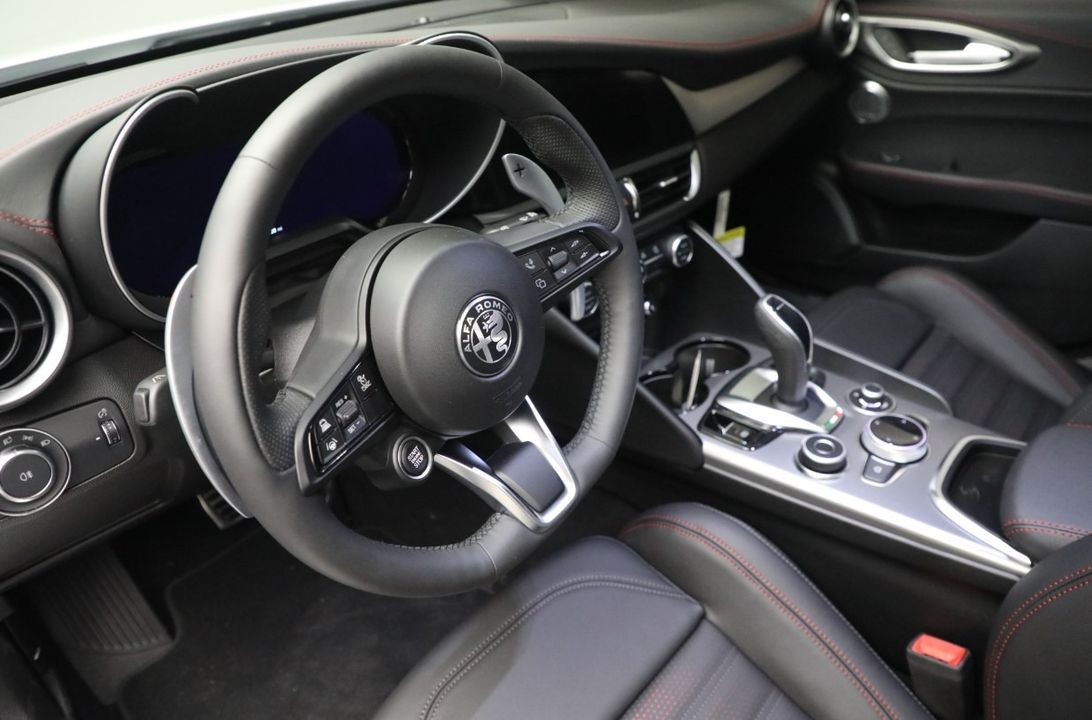 2025 Alfa Romeo Giulia
