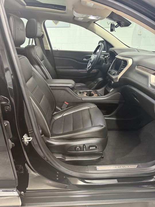 2021 GMC Acadia