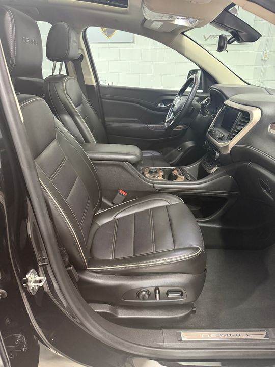 2021 GMC Acadia