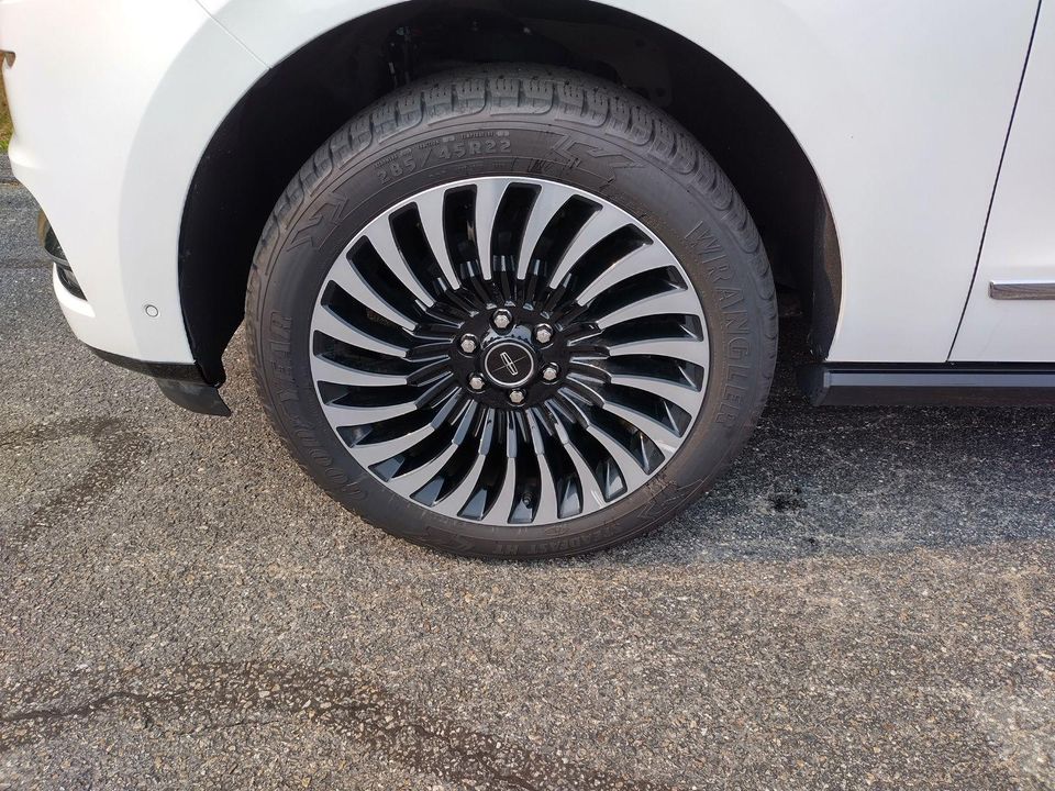 2021 Lincoln Navigator
