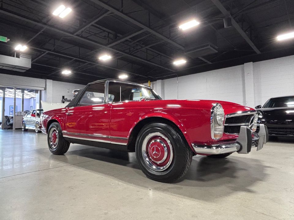 1967 Mercedes-Benz SL 230