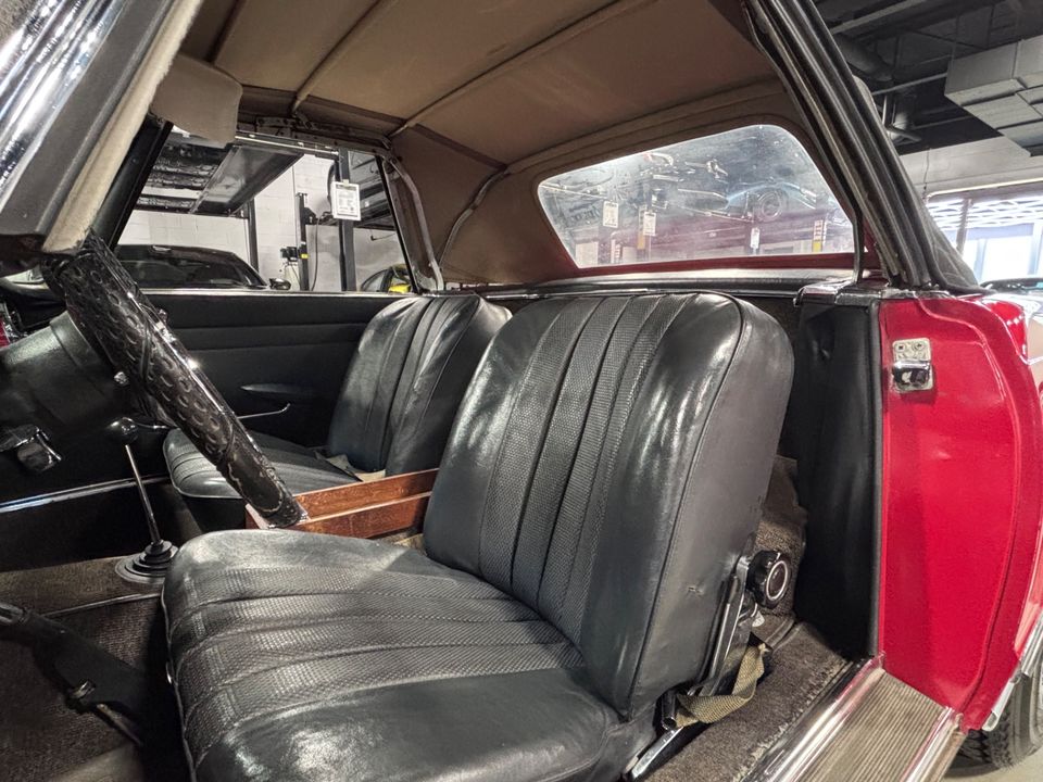 1967 Mercedes-Benz SL 230