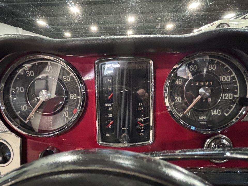 1967 Mercedes-Benz SL 230