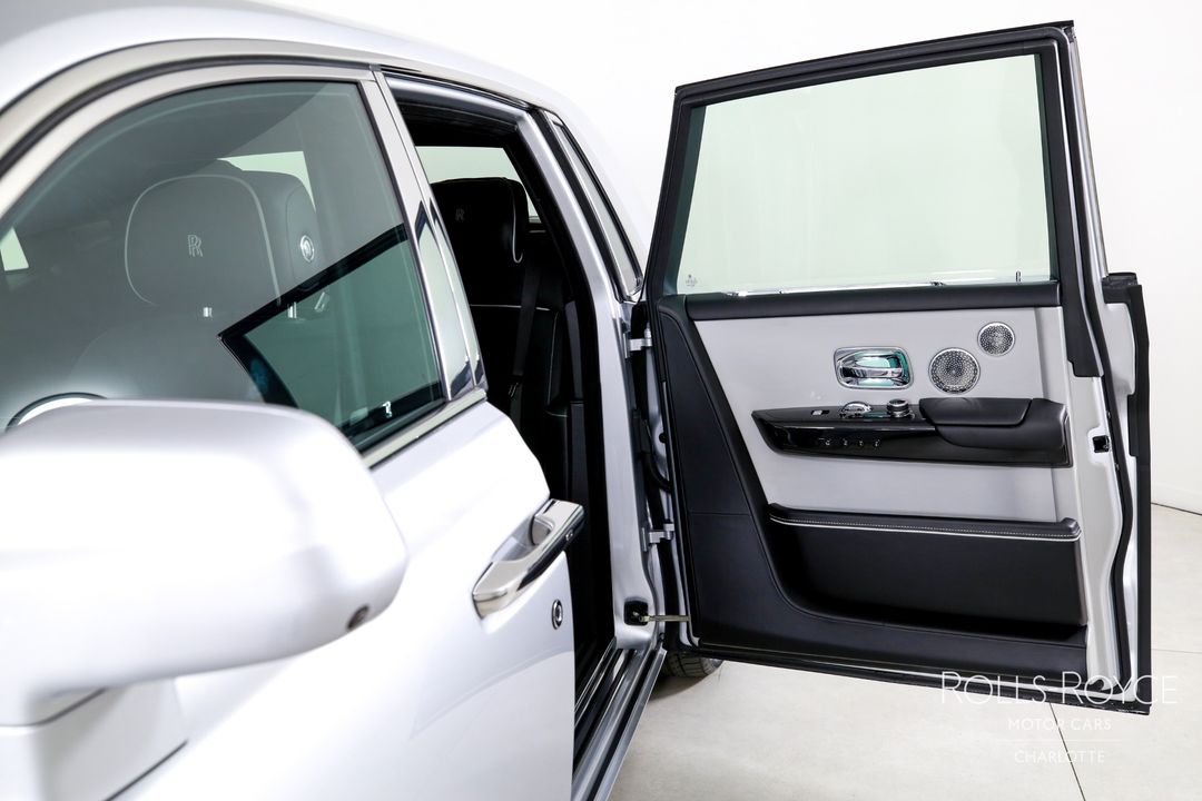 2020 Rolls-Royce Phantom