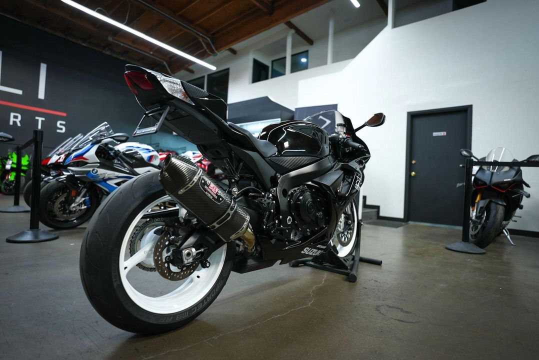 2019 Suzuki GSX-R600L9