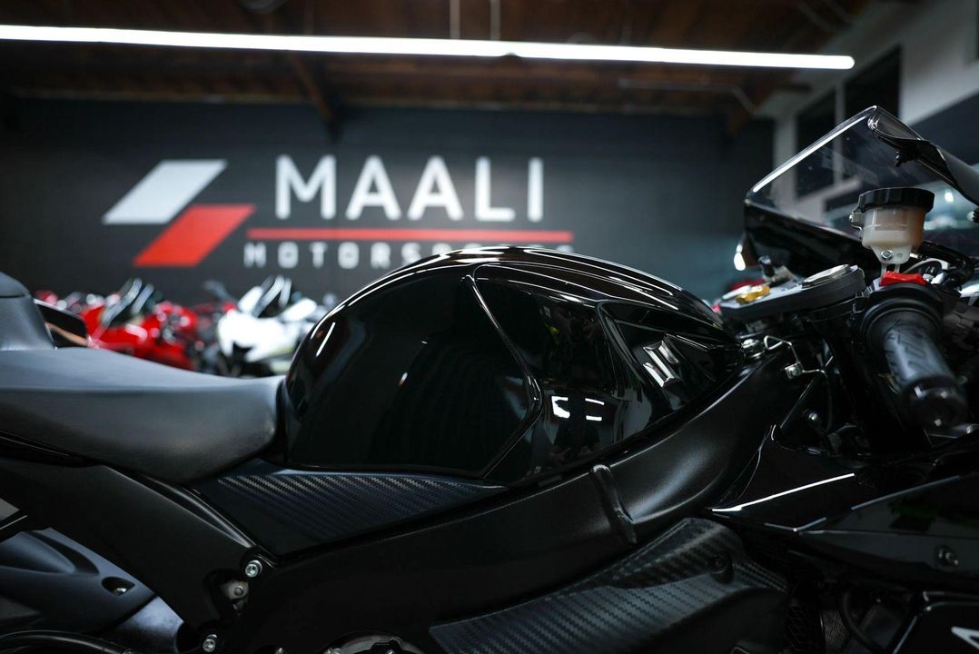 2019 Suzuki GSX-R600L9
