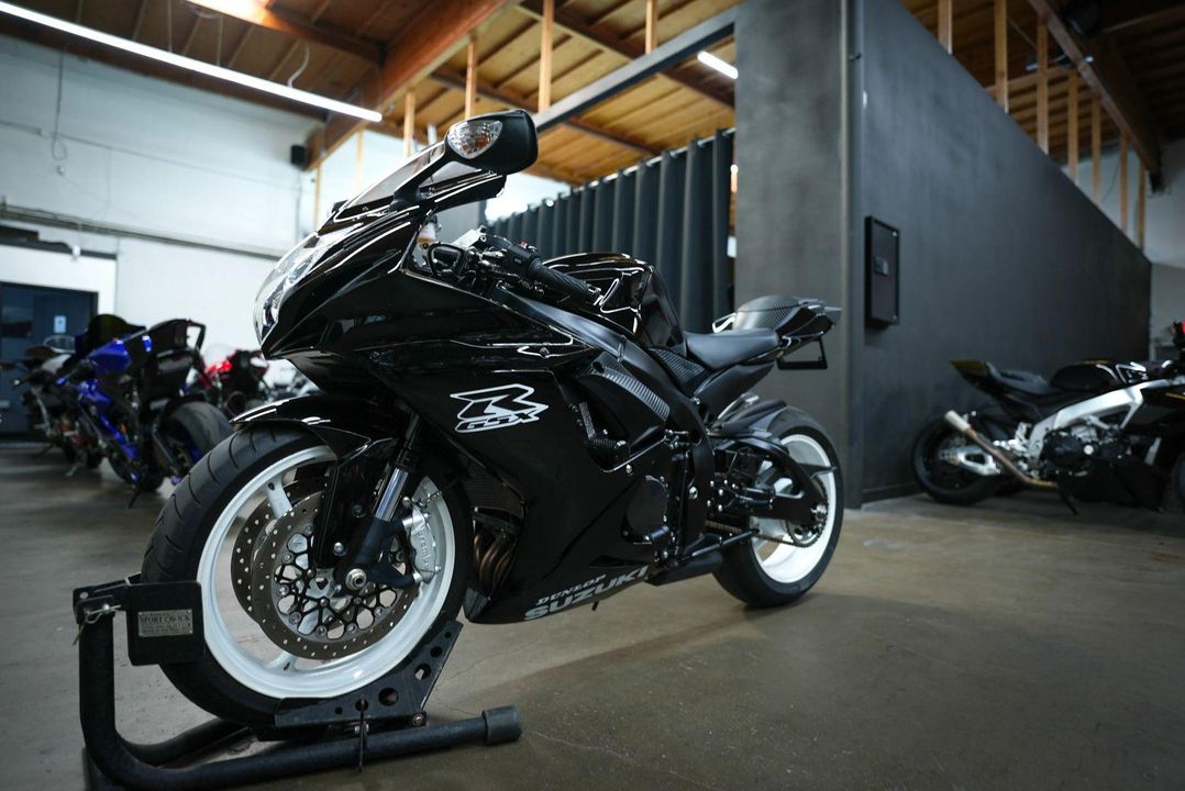 2019 Suzuki GSX-R600L9