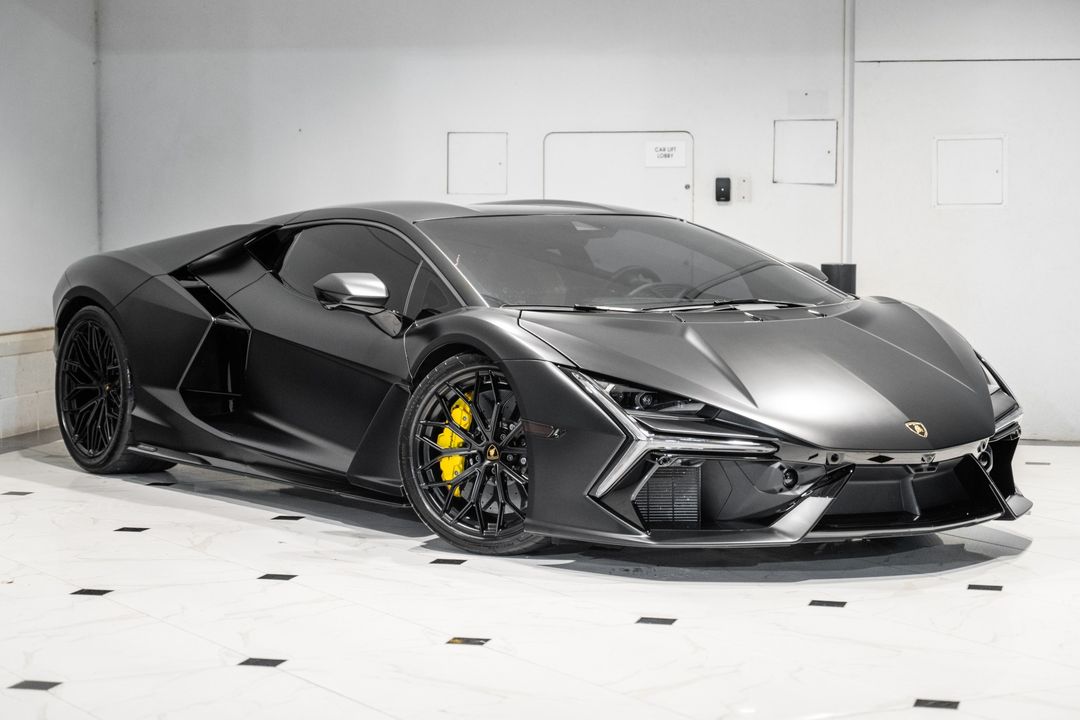 2024 Lamborghini Revuelto