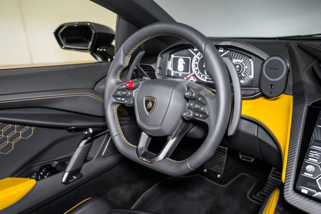 2024 Lamborghini Revuelto