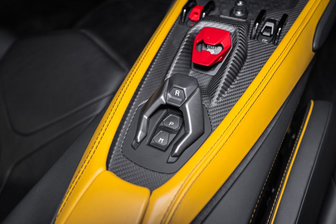 2024 Lamborghini Revuelto