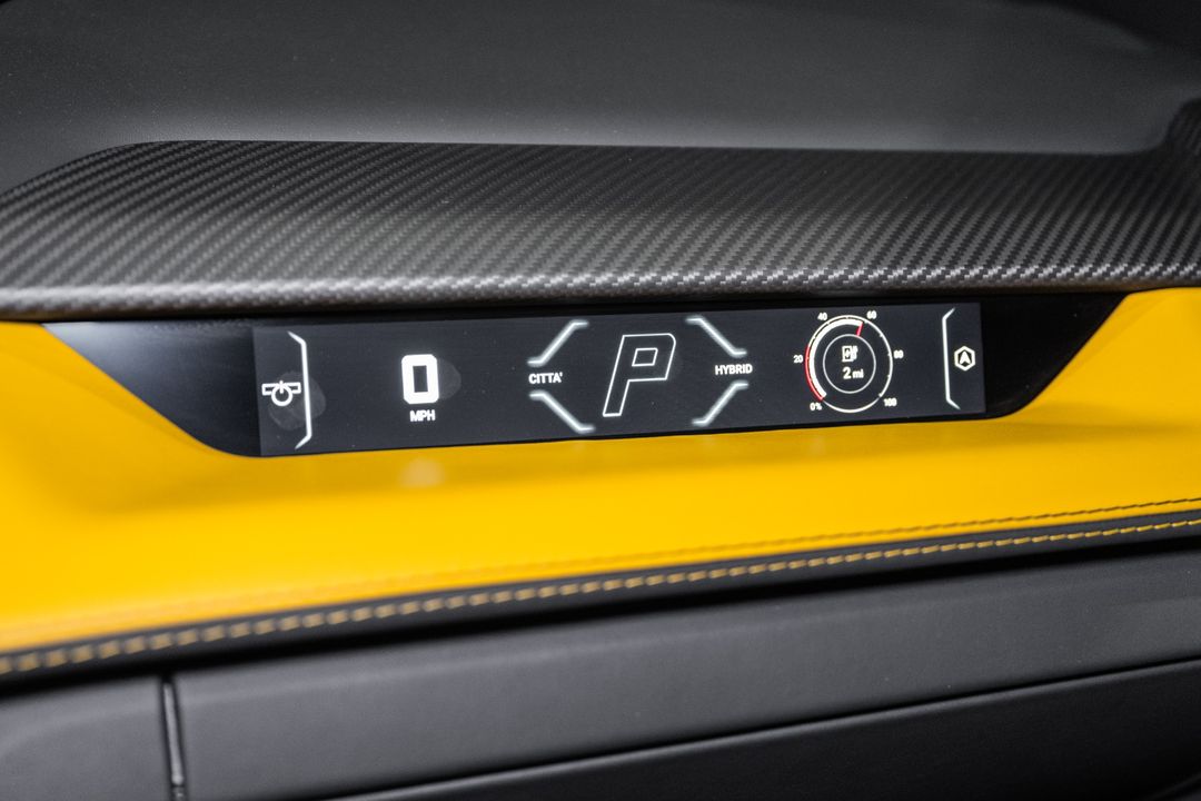 2024 Lamborghini Revuelto