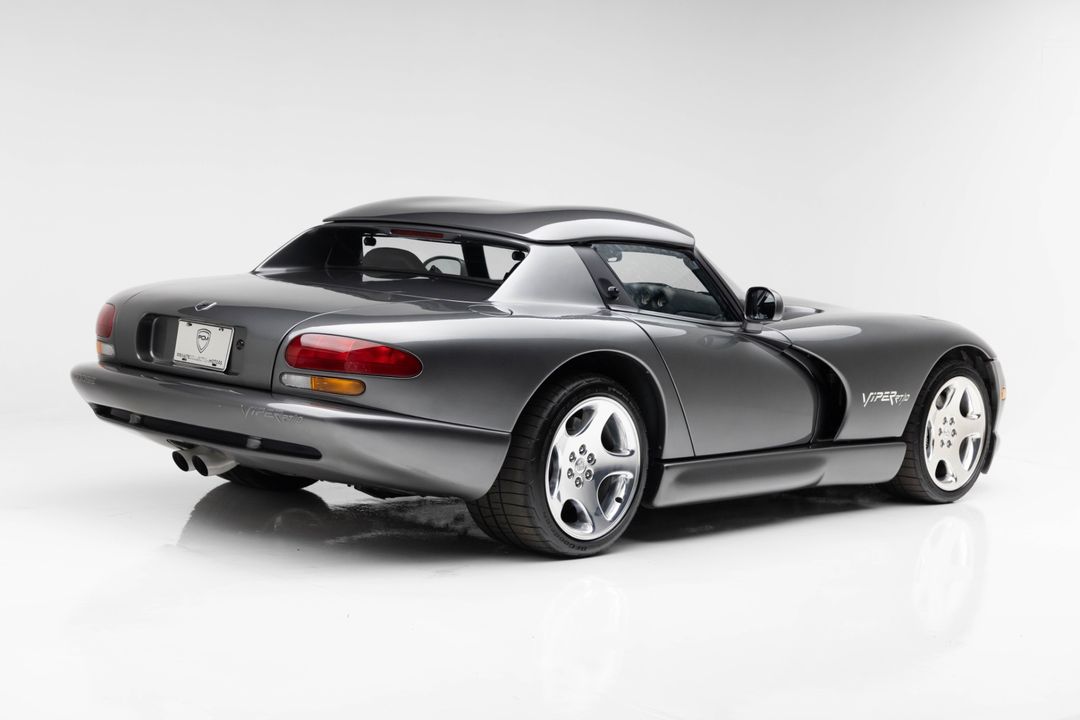 2002 Dodge Viper