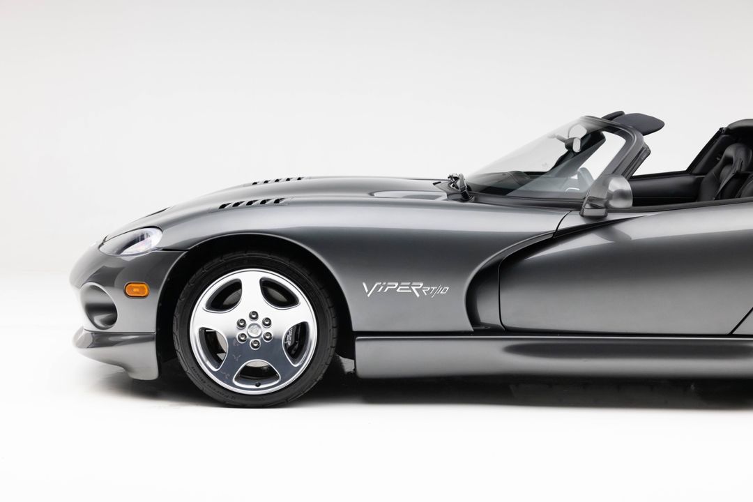 2002 Dodge Viper