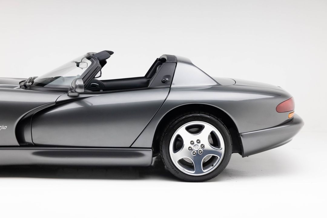 2002 Dodge Viper