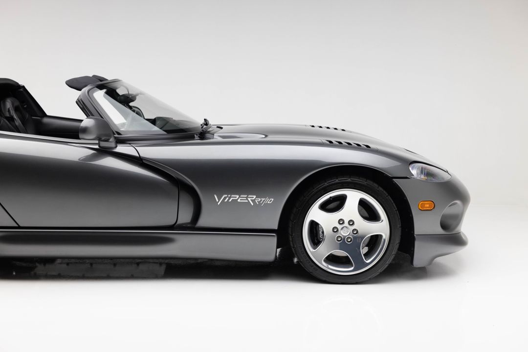 2002 Dodge Viper