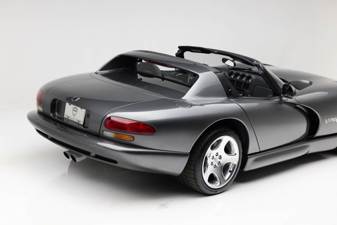 2002 Dodge Viper