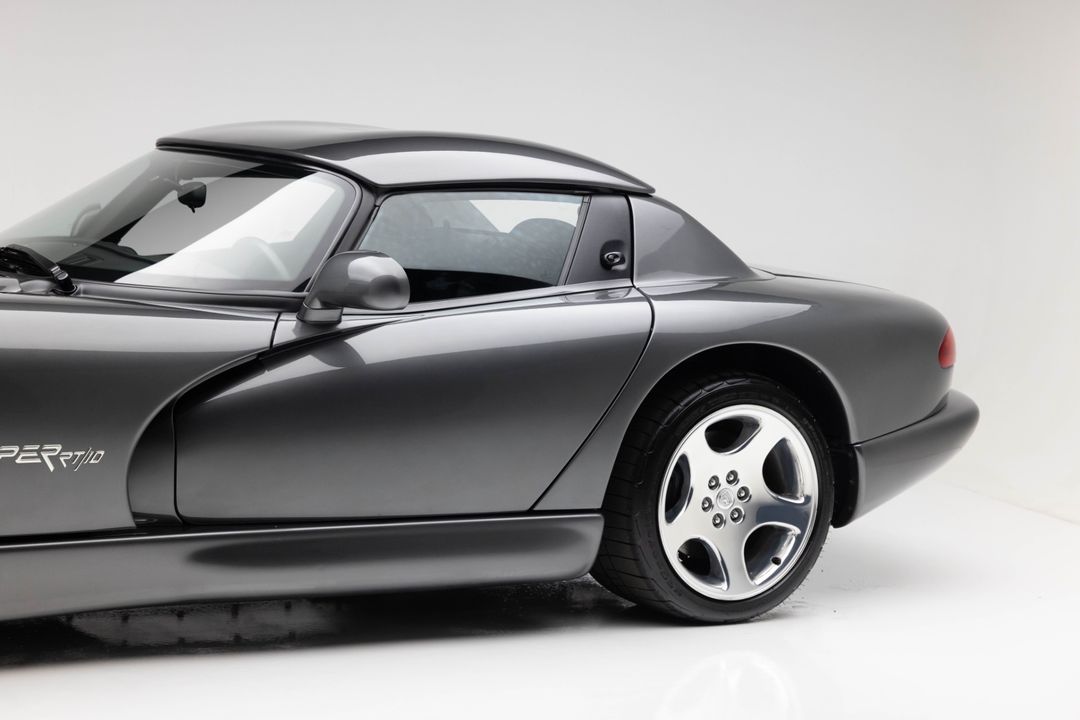 2002 Dodge Viper