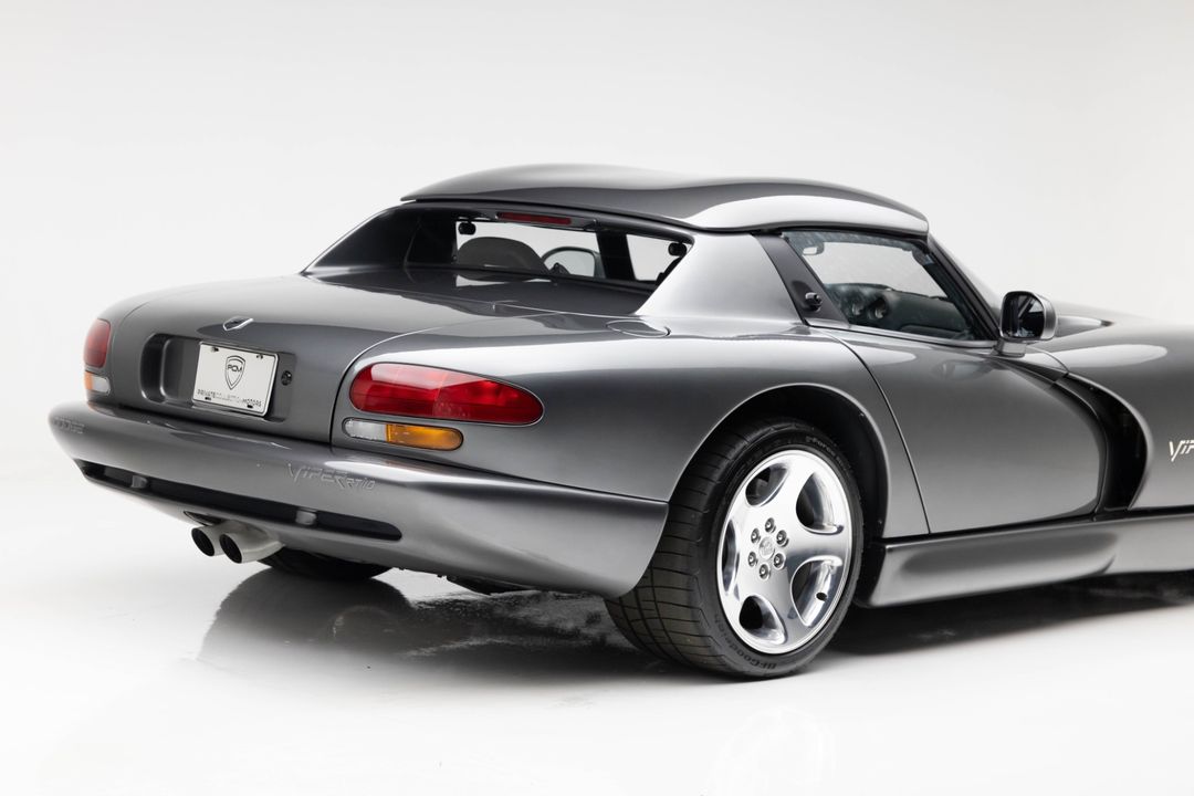 2002 Dodge Viper