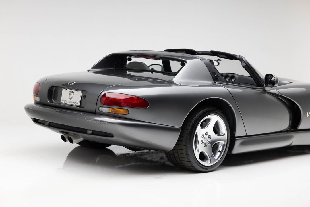 2002 Dodge Viper