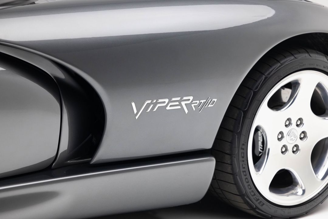 2002 Dodge Viper