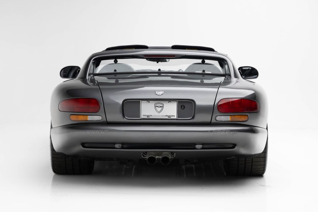 2002 Dodge Viper