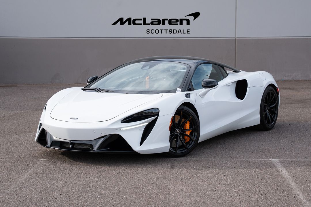 2023 MCLAREN ARTURA