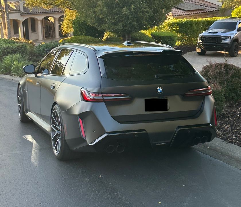 2025 BMW M5