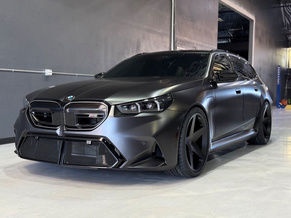2025 BMW M5