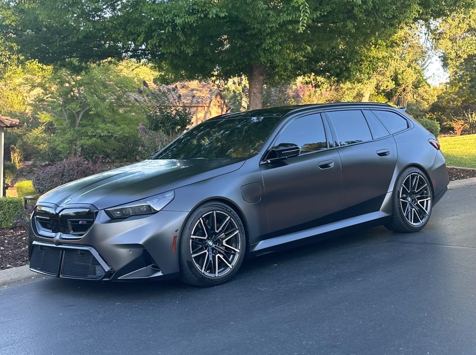 2025 BMW M5