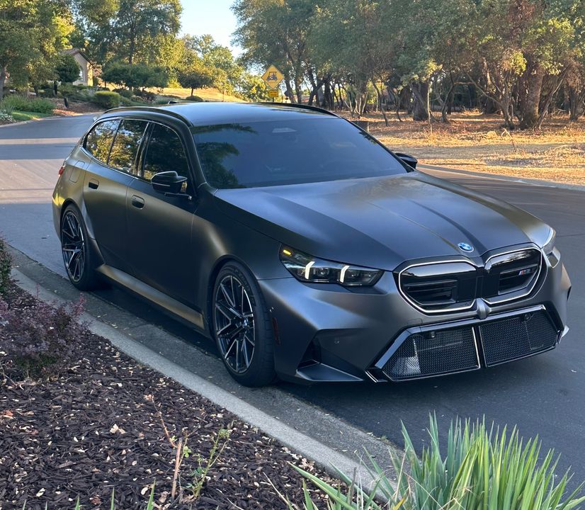 2025 BMW M5
