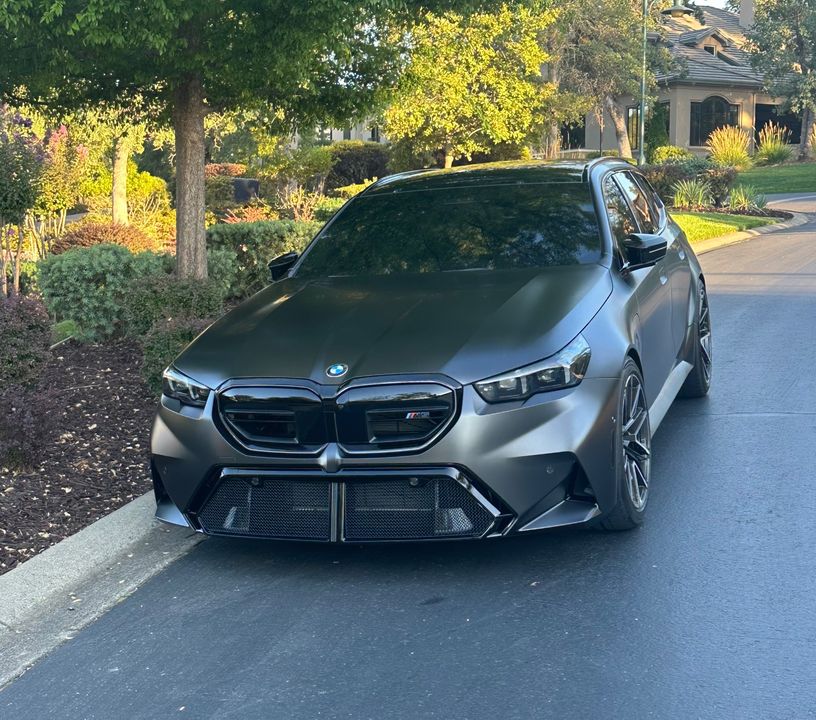 2025 BMW M5