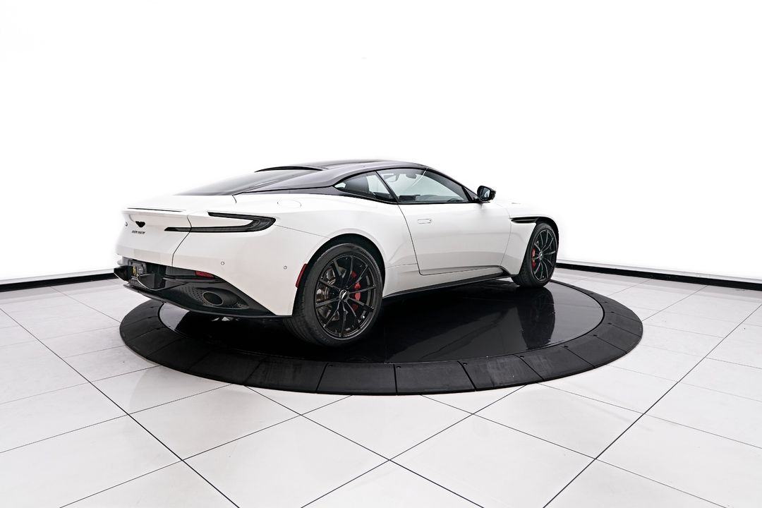 2020 Aston Martin DB11