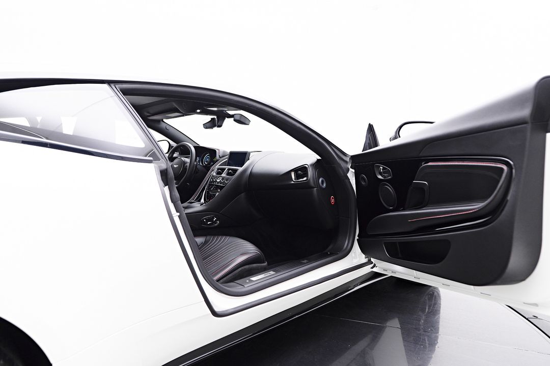 2020 Aston Martin DB11